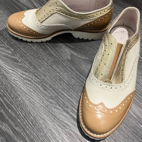 All leather loafer new! - Picture 2 of 3